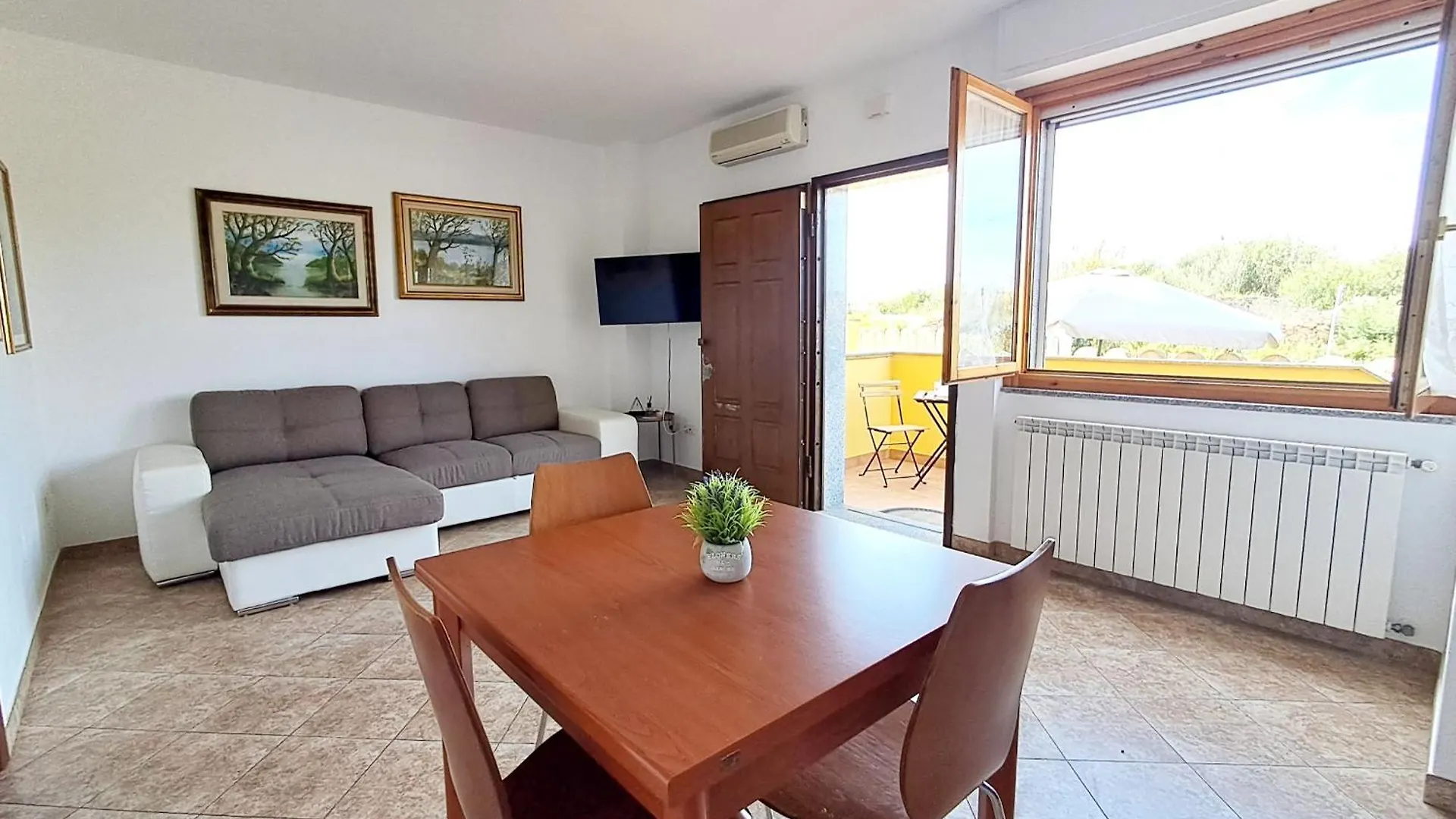 Coral Alguerhouse Apartment 0*, Alghero Italy